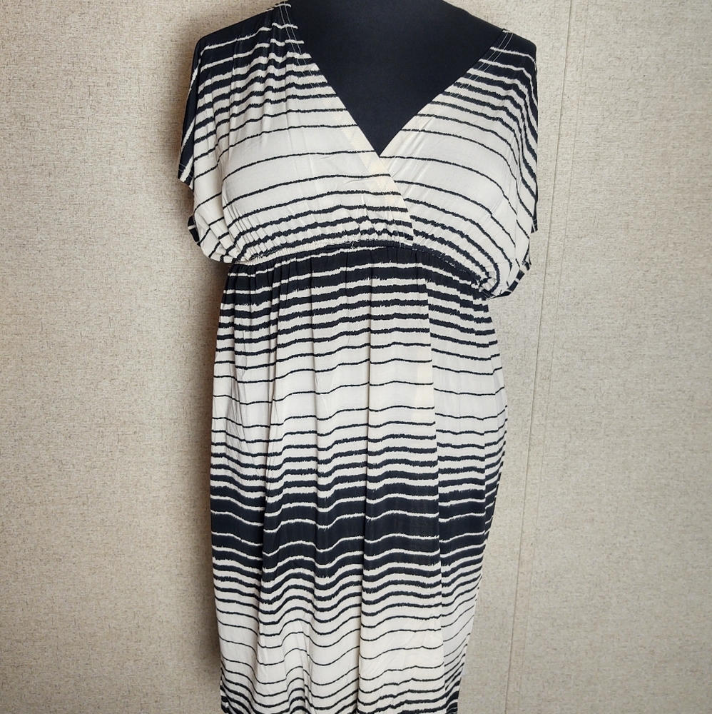 NWT 5th & Love Black and Cream dress size L